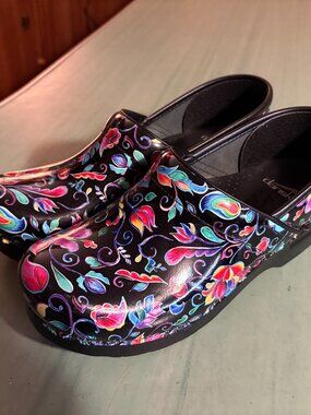 WORN ONCE Womens Dansko Colorful Floral Flower Clogs EU39 US Size 8.5 / 9
